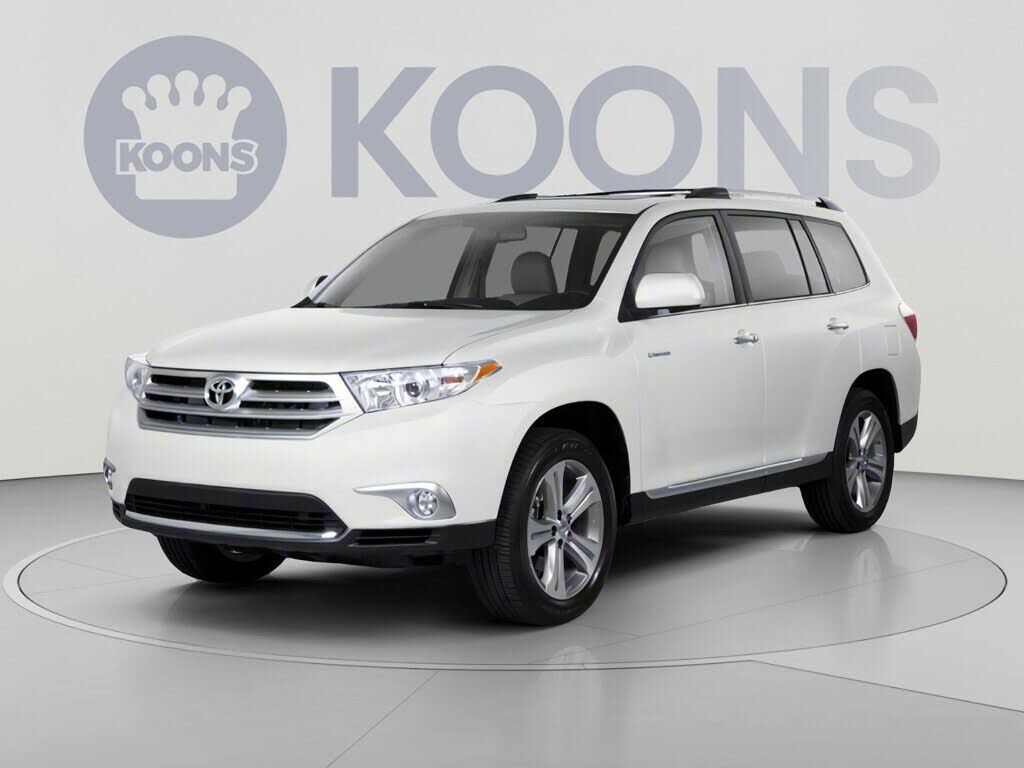 2013 TOYOTA Highlander