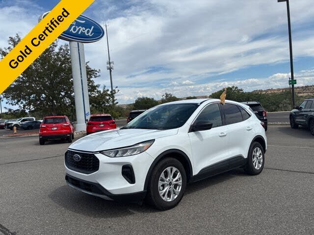 2024 FORD Escape