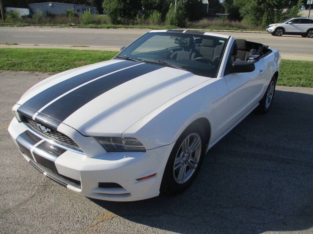 2013 FORD Mustang