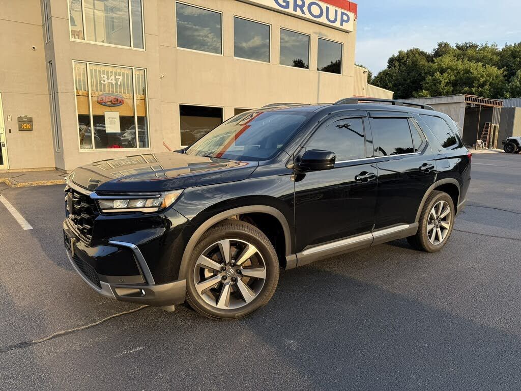 2023 HONDA Pilot
