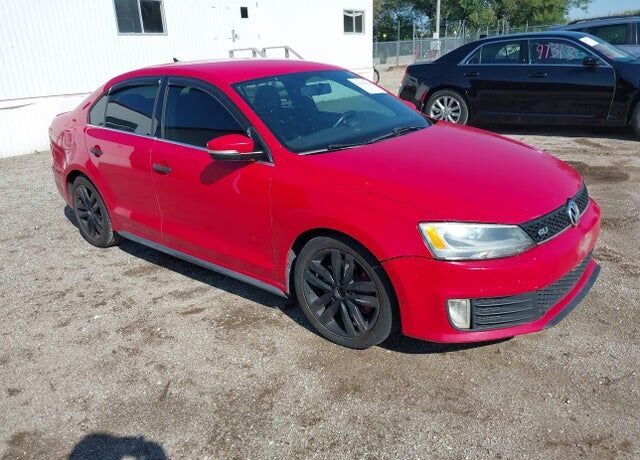 2012 VOLKSWAGEN Jetta