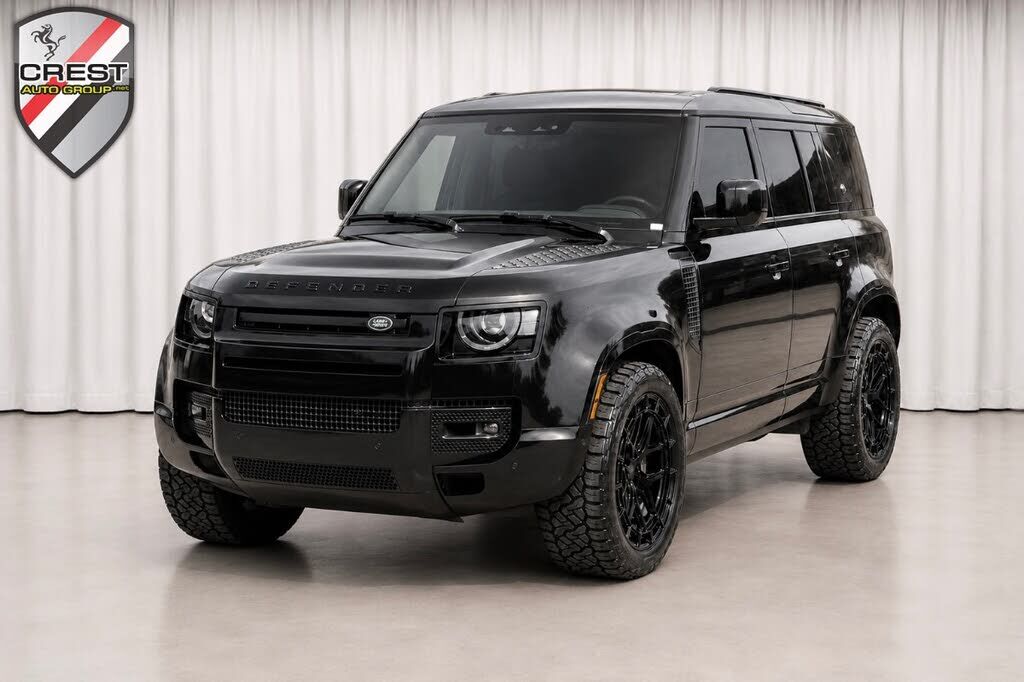 2023 LAND ROVER Defender