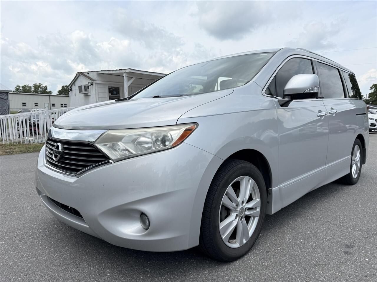 2015 NISSAN Quest