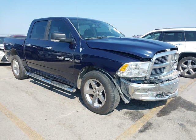 2012 DODGE Ram