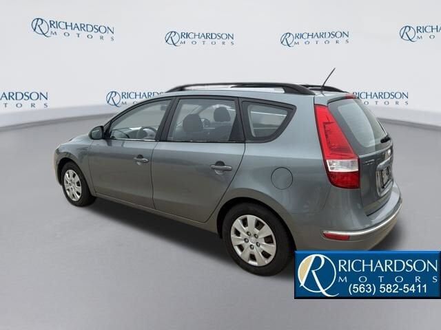 2010 HYUNDAI Elantra Touring