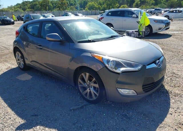 2017 HYUNDAI Veloster