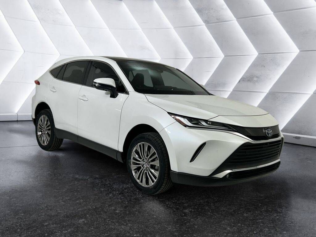 2024 TOYOTA Venza