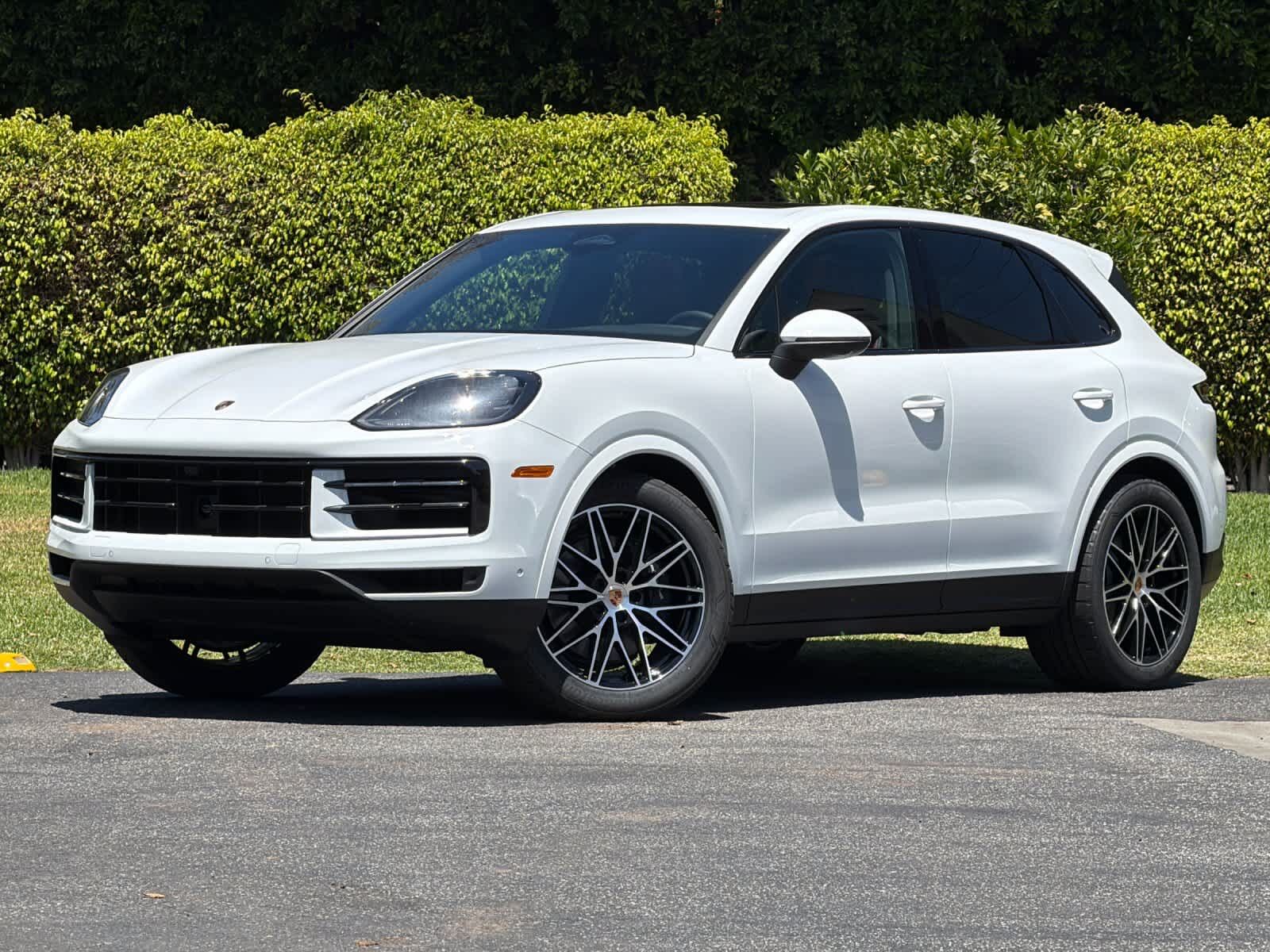 2026 PORSCHE Cayenne