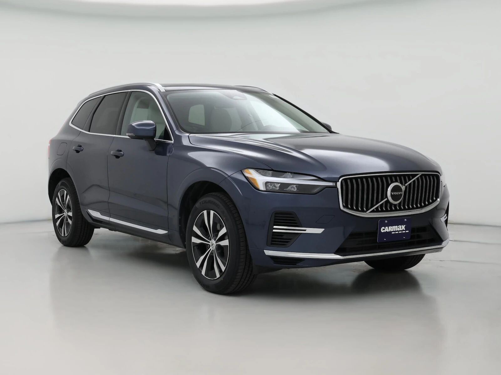 2023 VOLVO XC60