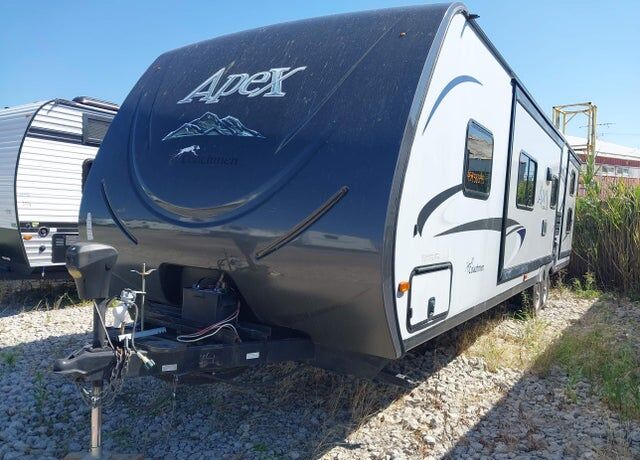 2016 FOREST RIVER Coachmen Apex