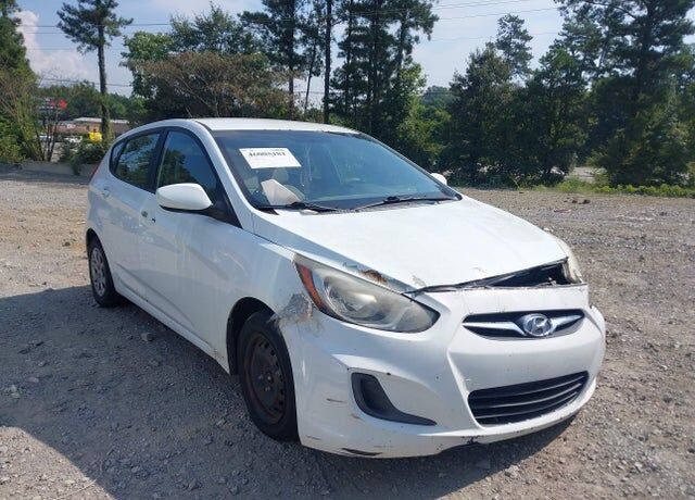 2013 HYUNDAI Accent