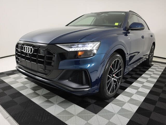 2020 AUDI Q8