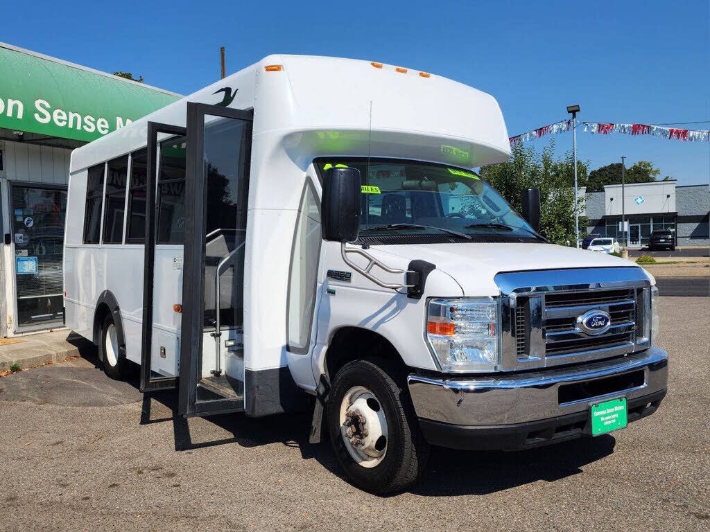 2016 FORD E-350