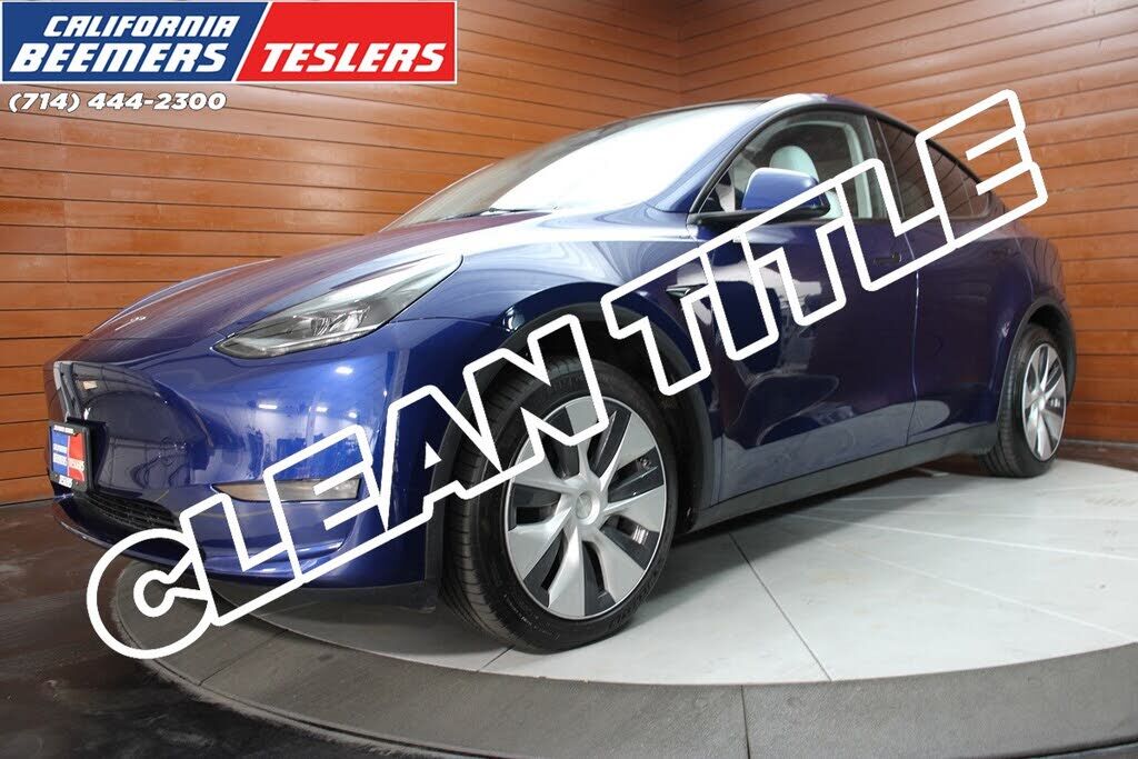2023 TESLA Model Y