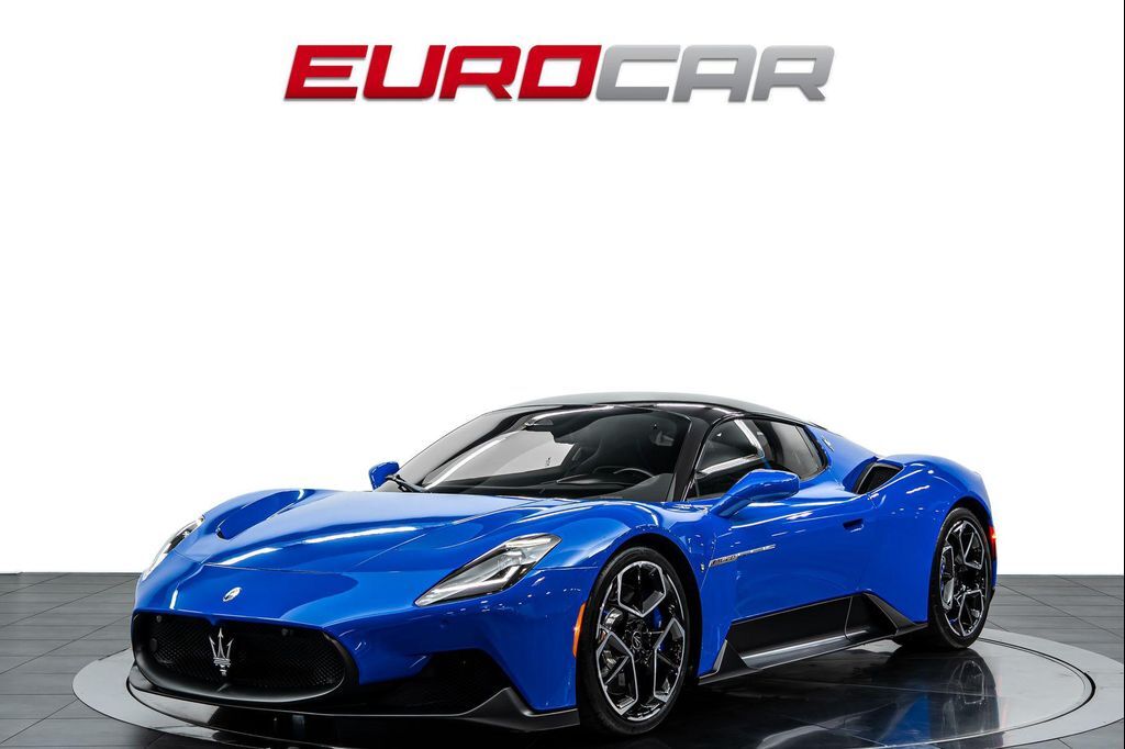 2023 MASERATI MC20
