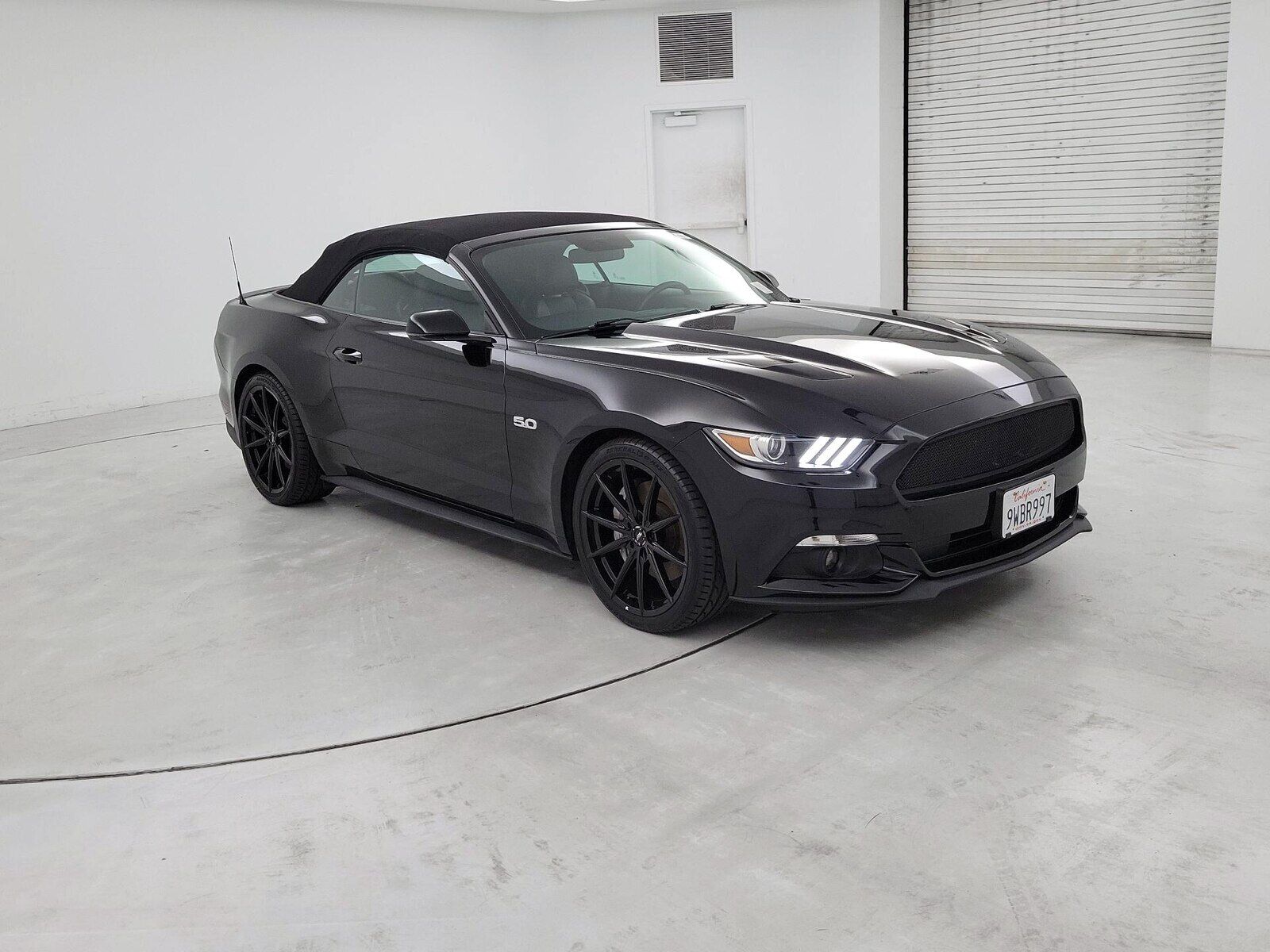 2017 FORD Mustang