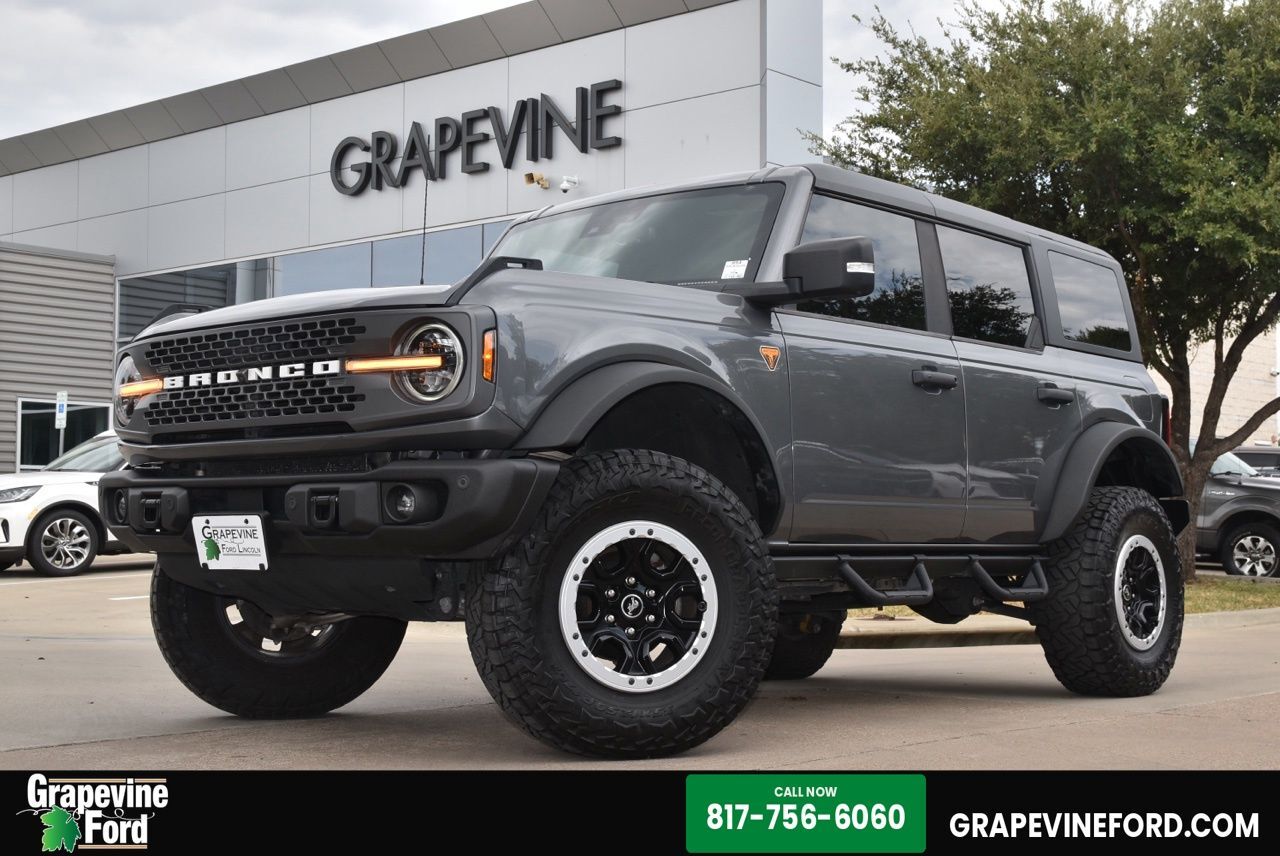 2023 FORD Bronco