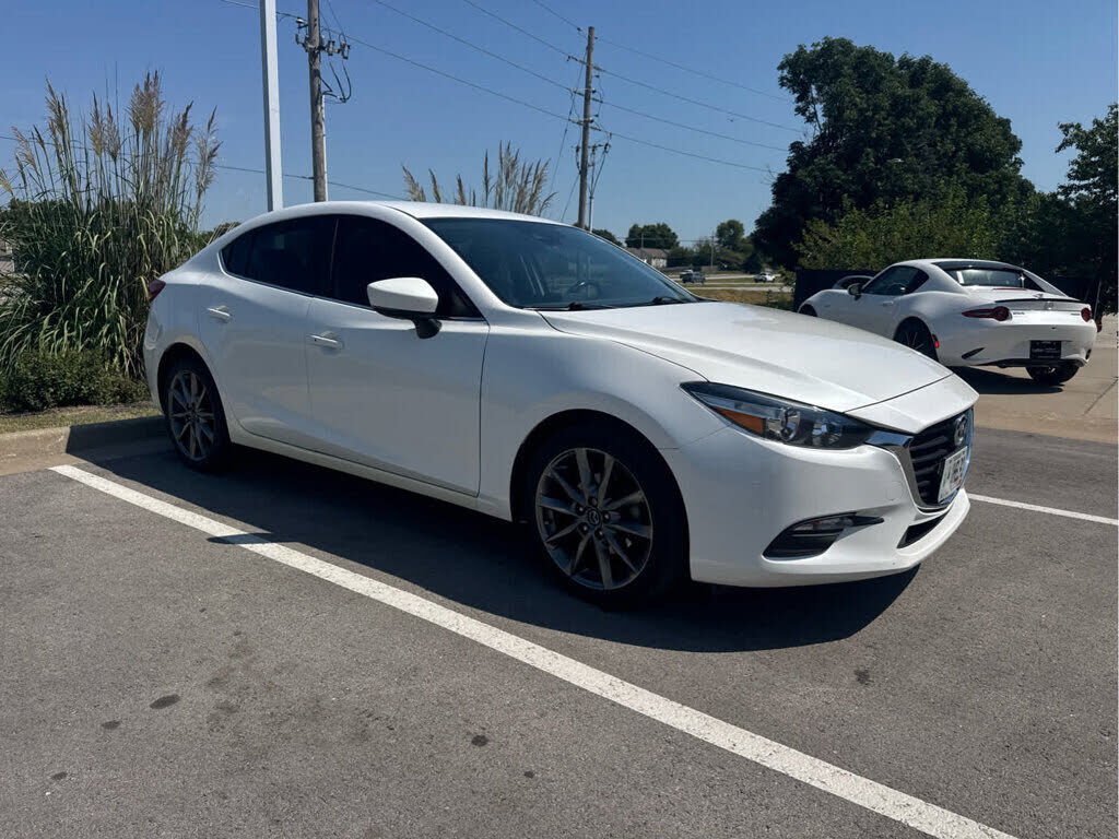 2018 MAZDA Mazda3