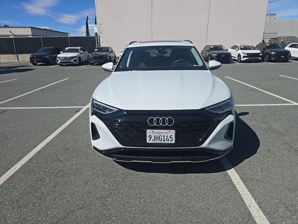 2024 Audi Q8