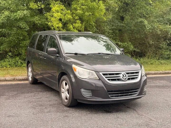 2011 VOLKSWAGEN Routan