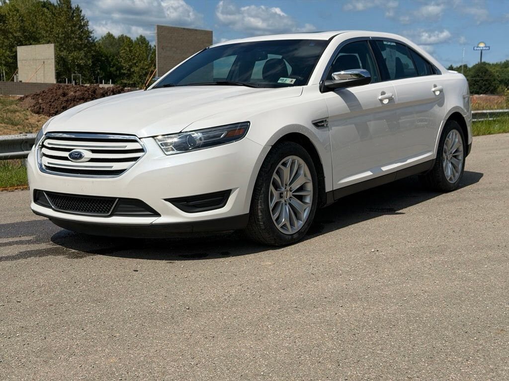2016 FORD Taurus