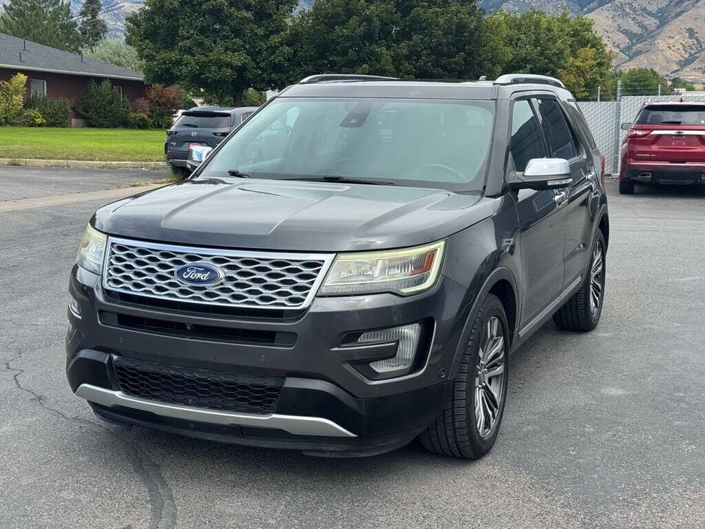 2017 FORD Explorer