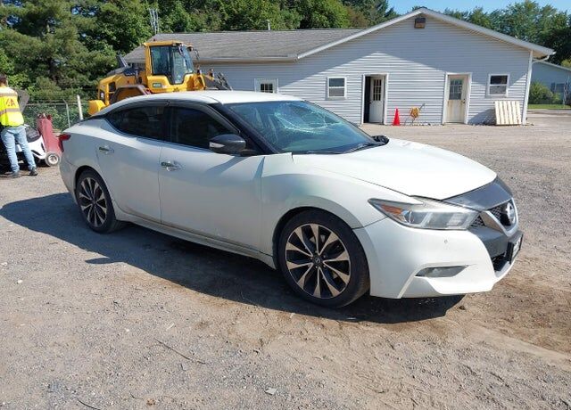 2016 NISSAN Maxima