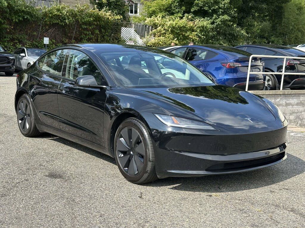 2024 TESLA Model 3