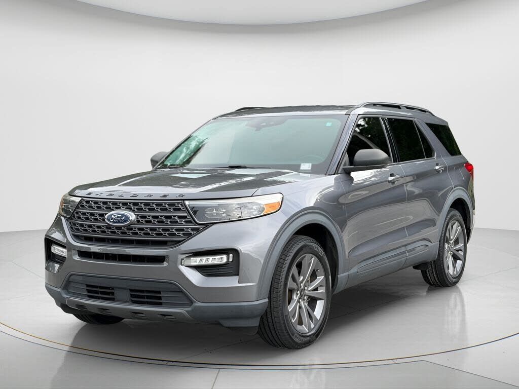 2021 FORD Explorer