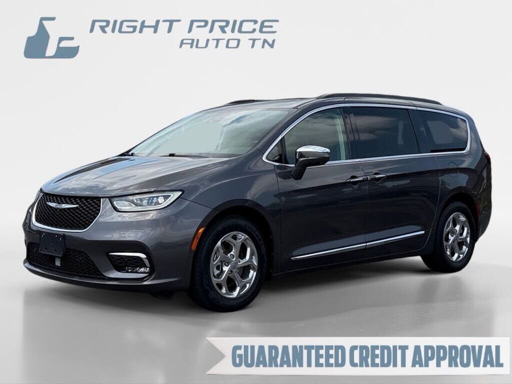 2022 CHRYSLER Pacifica