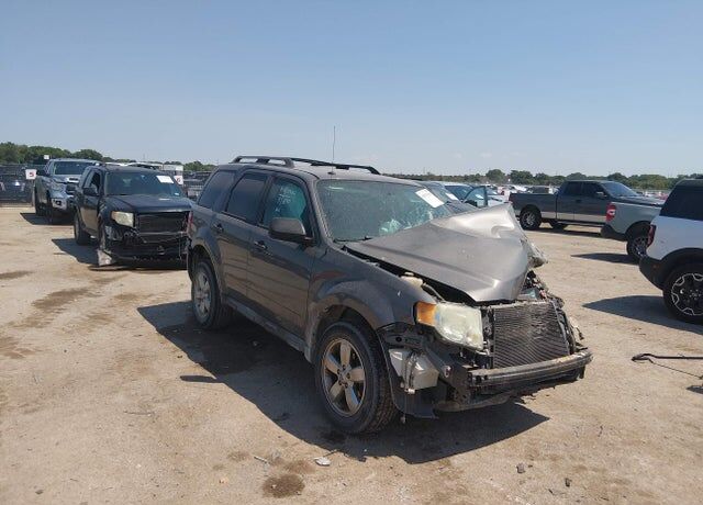 2011 FORD Escape