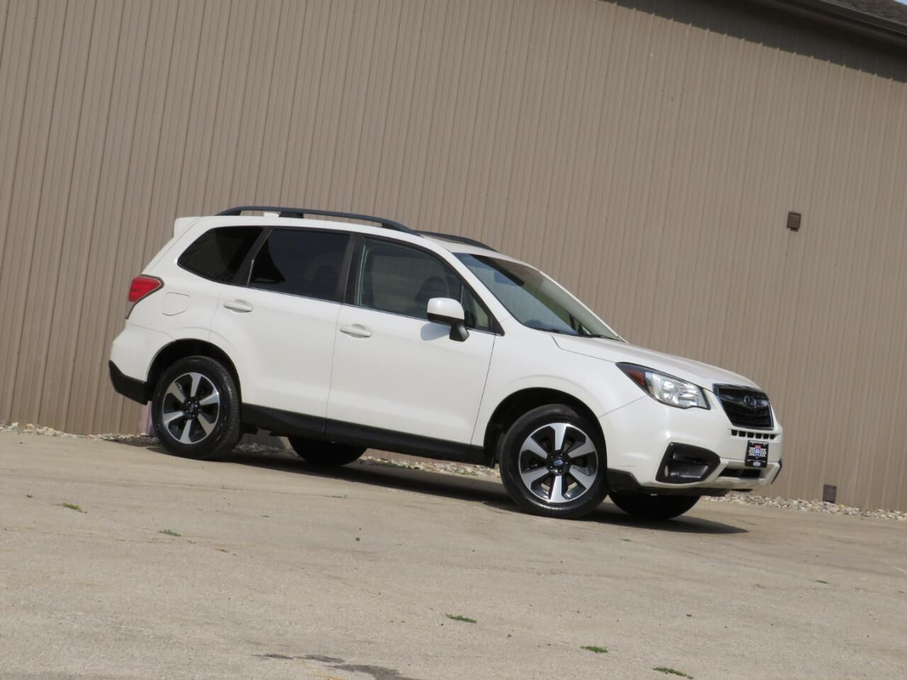 2017 SUBARU Forester