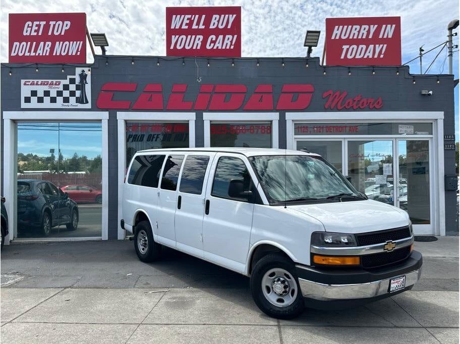 2017 CHEVROLET Express