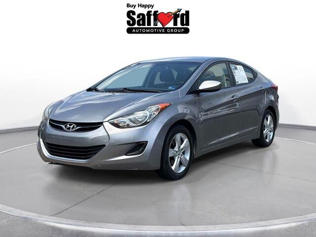 2011 HYUNDAI Elantra