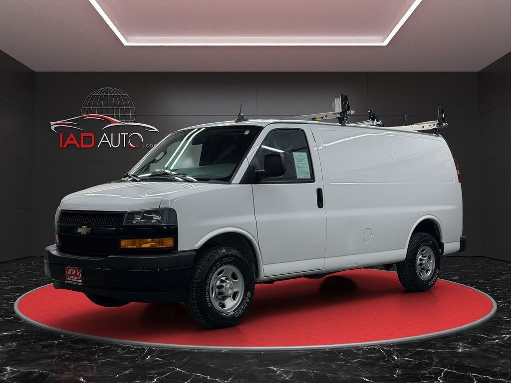 2021 CHEVROLET Express