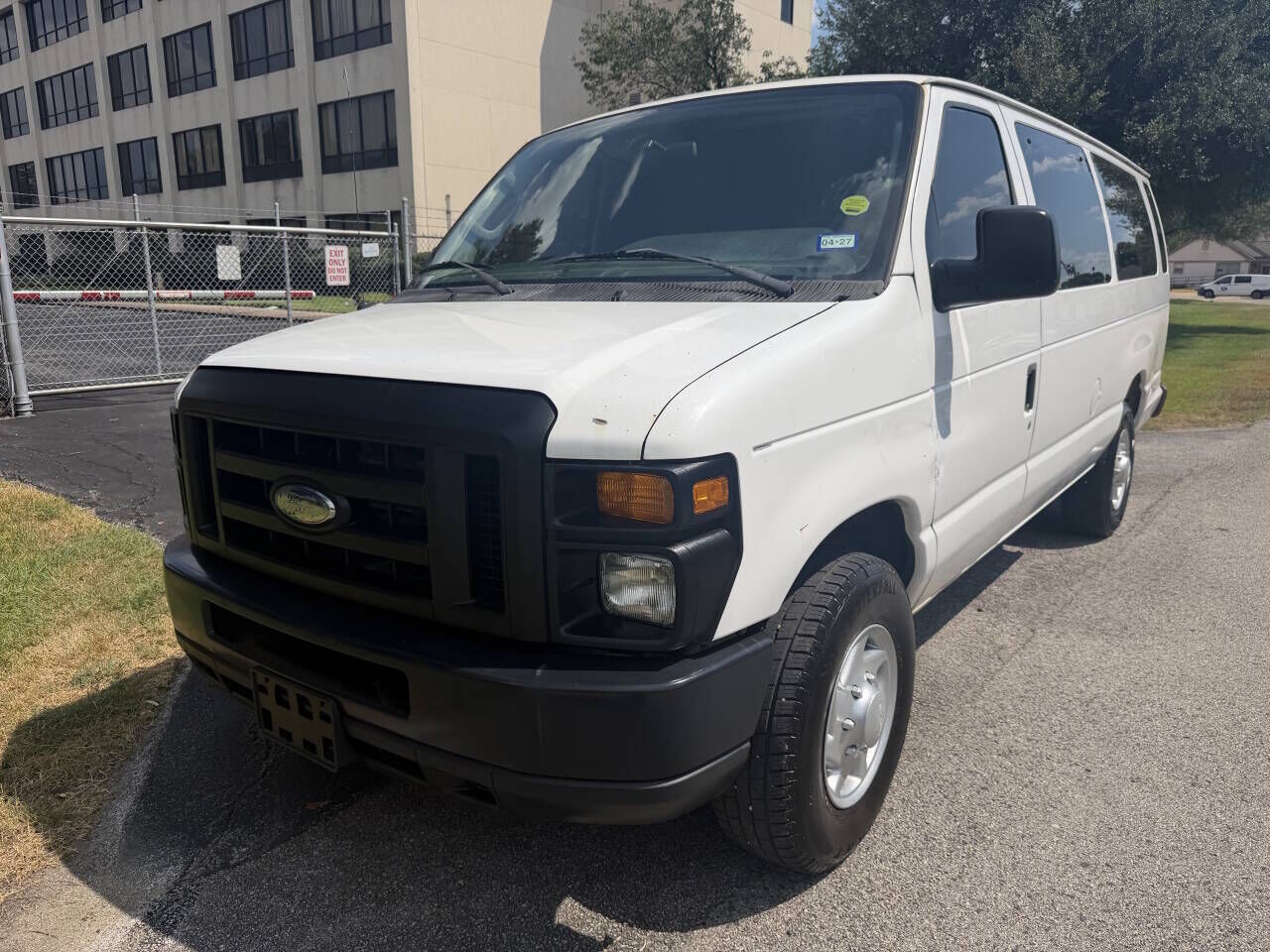 2011 FORD E-350