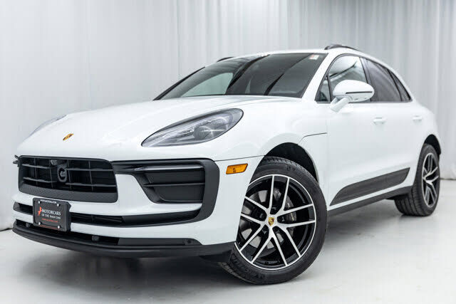2023 PORSCHE Macan