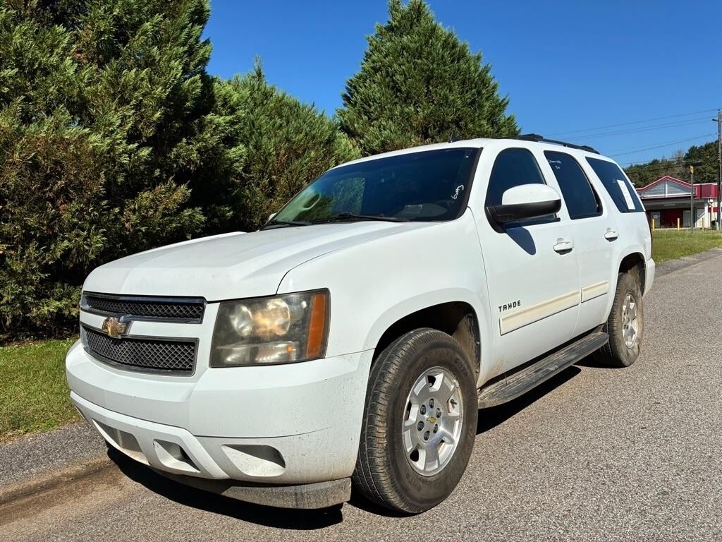 2011 CHEVROLET Tahoe