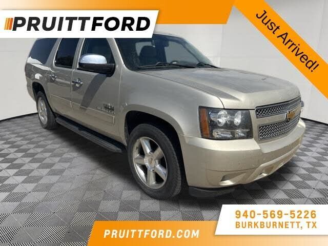 2013 CHEVROLET Suburban