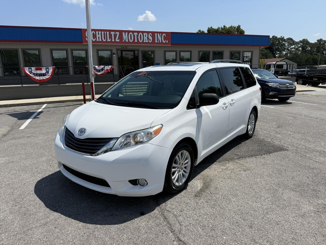 2014 TOYOTA Sienna
