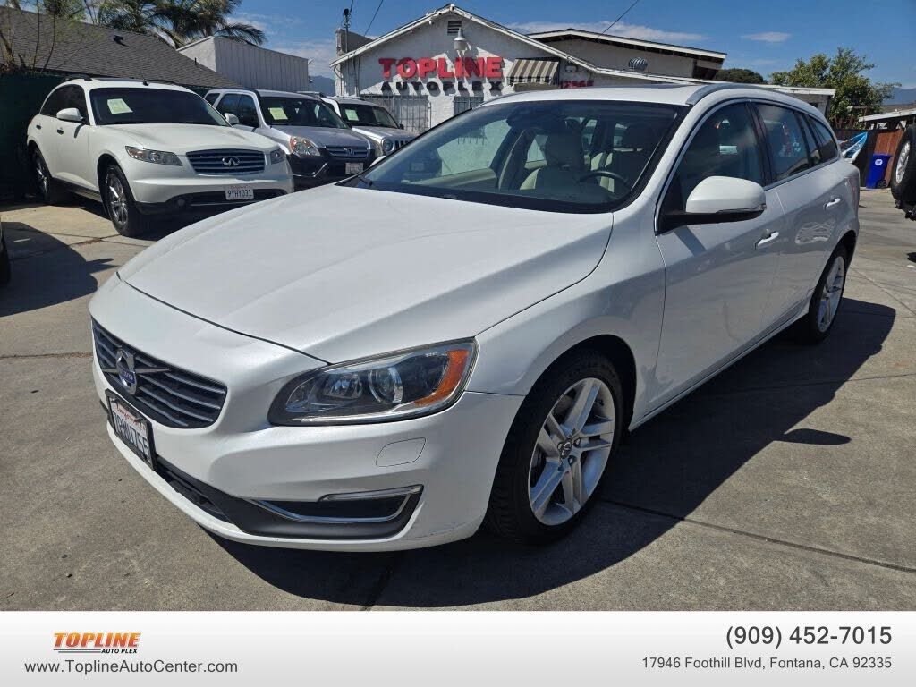 2015 VOLVO V60
