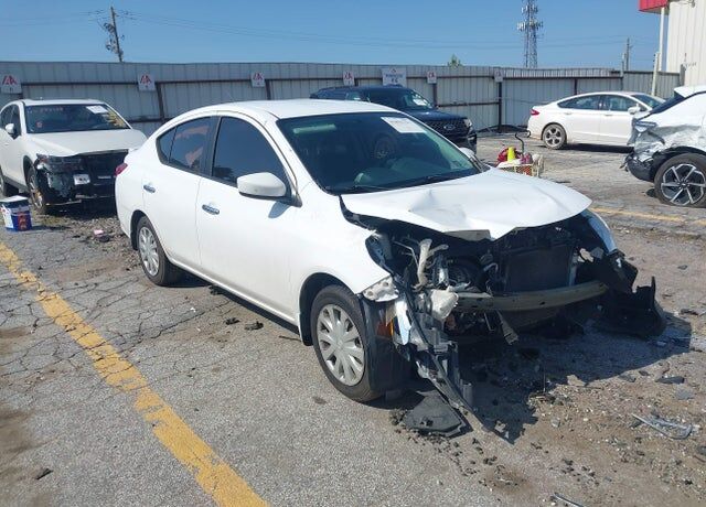 2018 NISSAN Versa