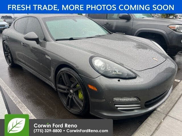 2013 PORSCHE Panamera