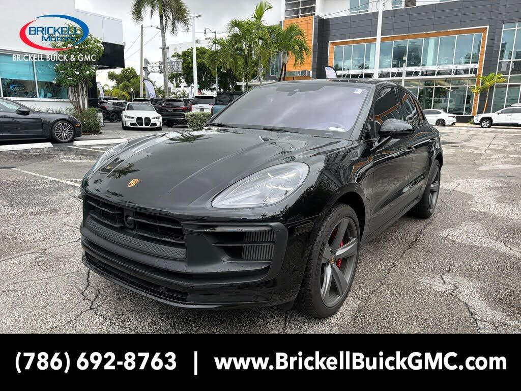 2022 PORSCHE Macan