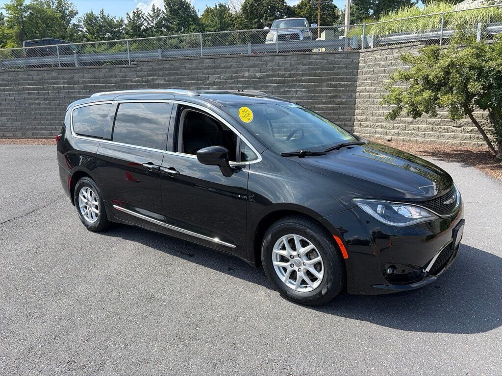 2020 CHRYSLER Pacifica