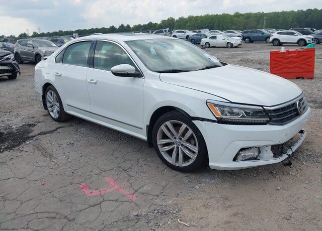 2018 VOLKSWAGEN Passat