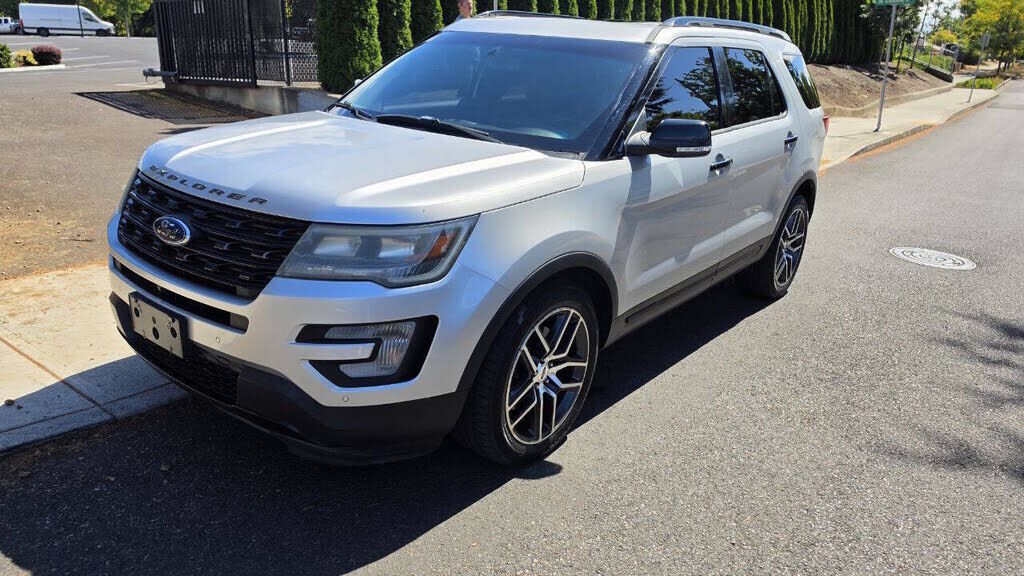 2016 FORD Explorer
