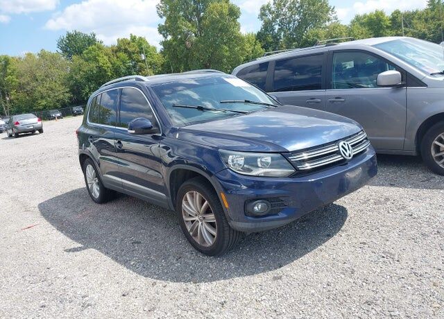 2012 VOLKSWAGEN Tiguan