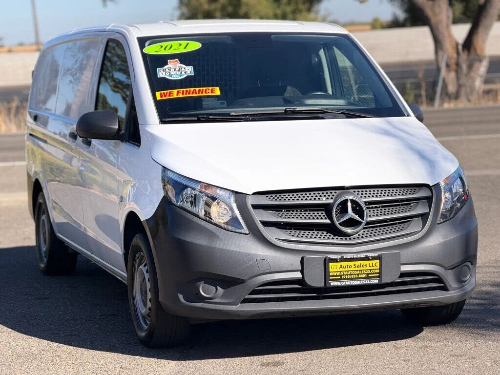 2021 MERCEDES-BENZ METRIS
