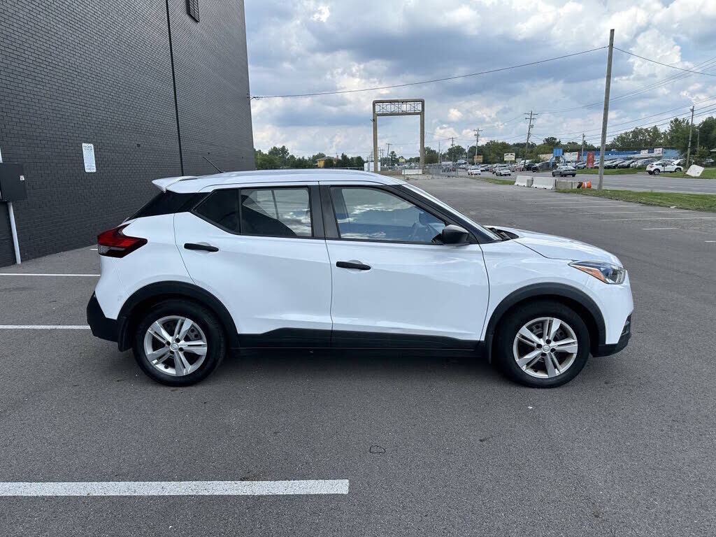 2019 NISSAN Kicks